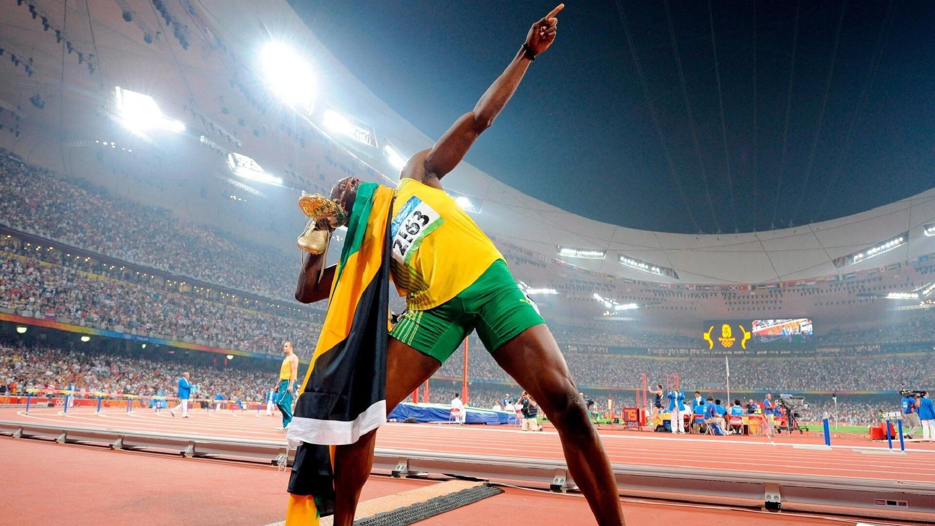 赛道风云,佩雷兹统治全场,迈凯伦鏖战梅赛德斯