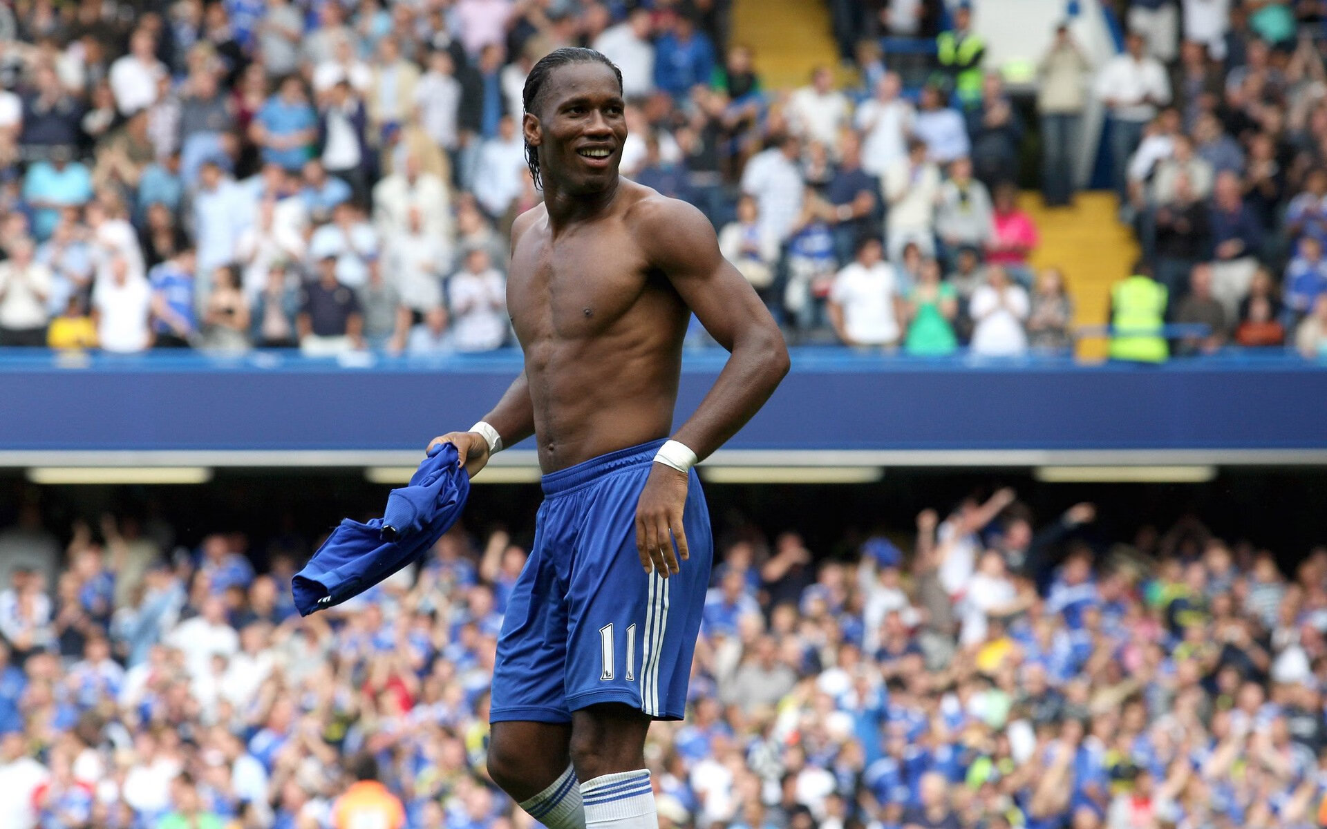 塞恩斯关键制胜，梅赛德斯上演惊天逆转终结红牛霸权